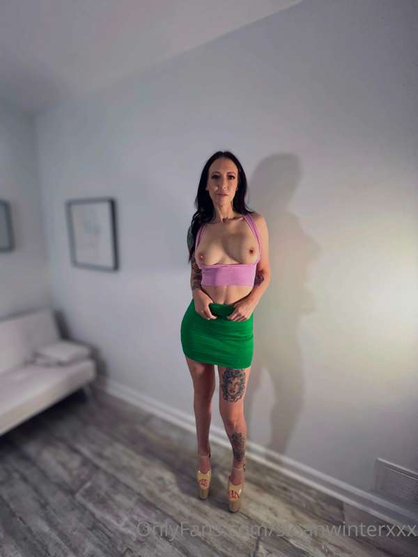 Ms. Winter loves a short skirt😈 3