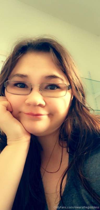 Hey loves here is proof I'm still alive lol.