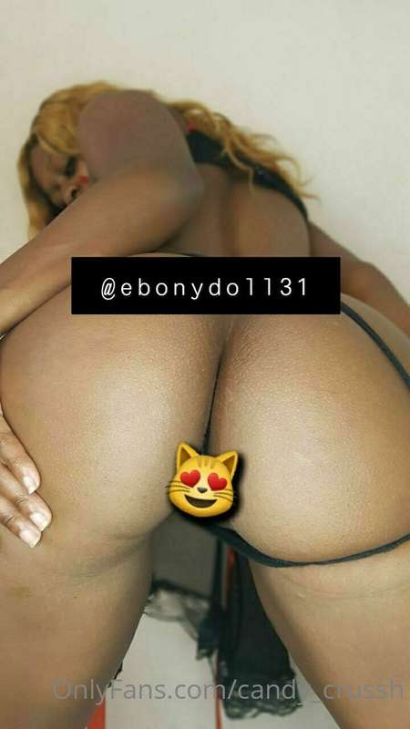 ## 𝘼𝙧𝙚 𝙪 𝙛𝙚𝙚𝙡𝙞𝙣𝙜 𝙝𝙤𝙧𝙣𝙮 𝙗𝙖𝙗𝙚? @ebonydoll31  ❤️😈Ask me for you..