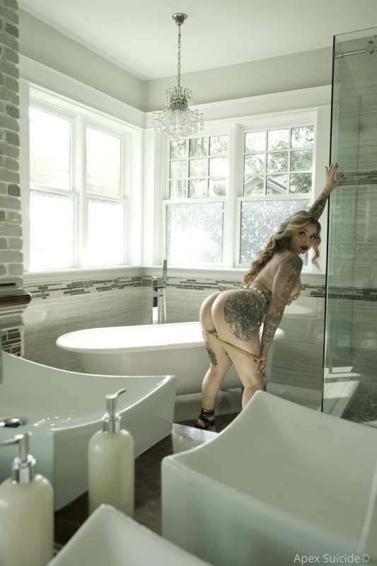 Part 1 of this bathroom set 🙂 how pretty is this set?? 23