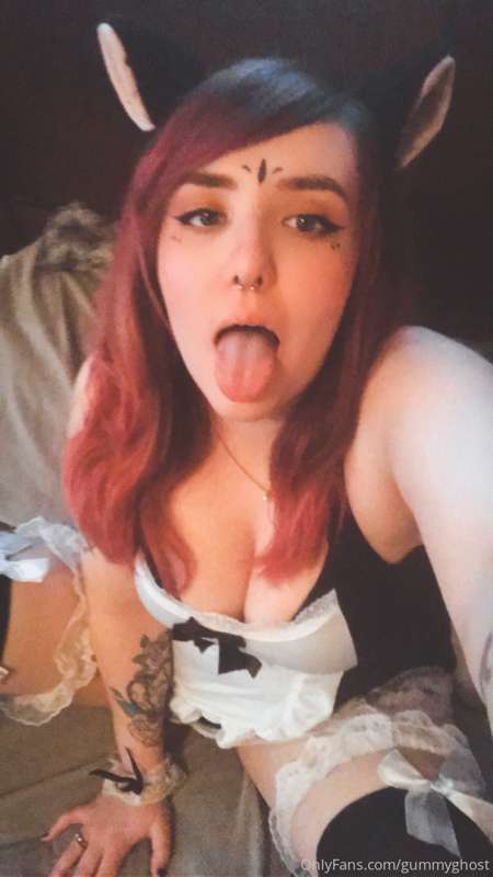 Your neko maid will lick you clean Master 👅 32