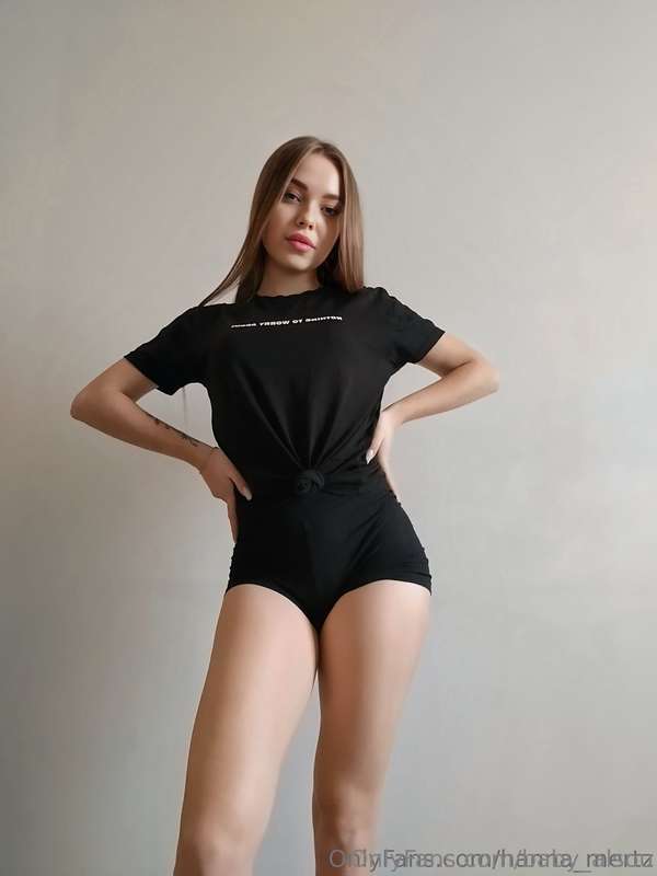 @hanna_mertz❤️Amazing horny hottie loves cum on her face🥵😈 I..