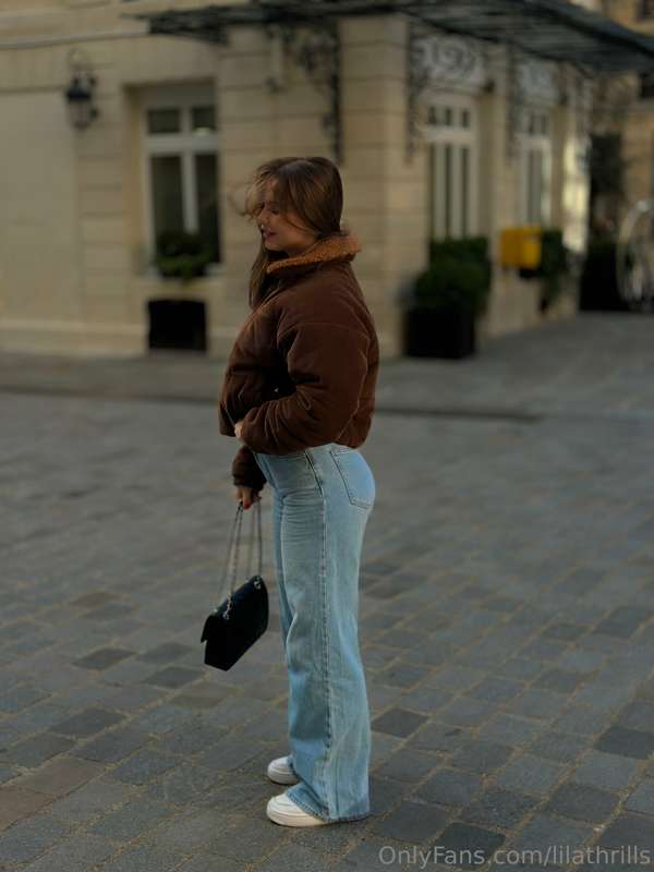 I'd like to walk around the city with you, have a coffee and..