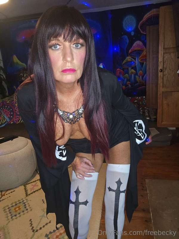 Freebecky - Onlyfans - 01 Nov, 2024