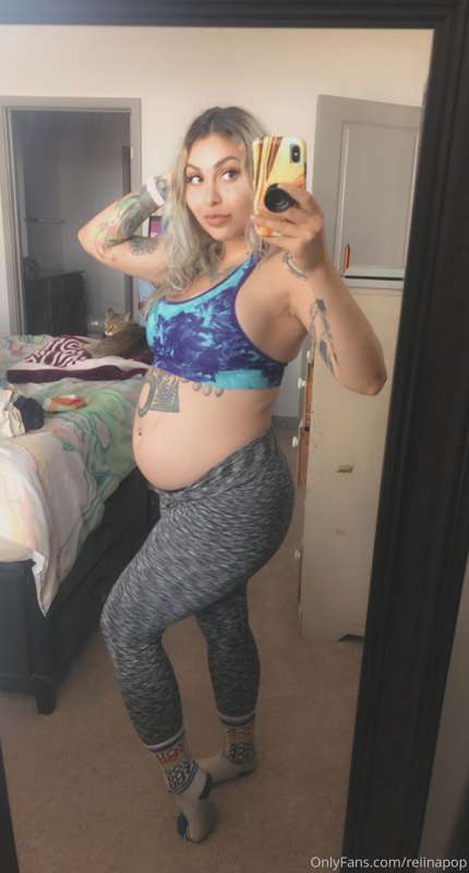 You’re watching me grow ;D my “before” belly looks bigger th.. 8