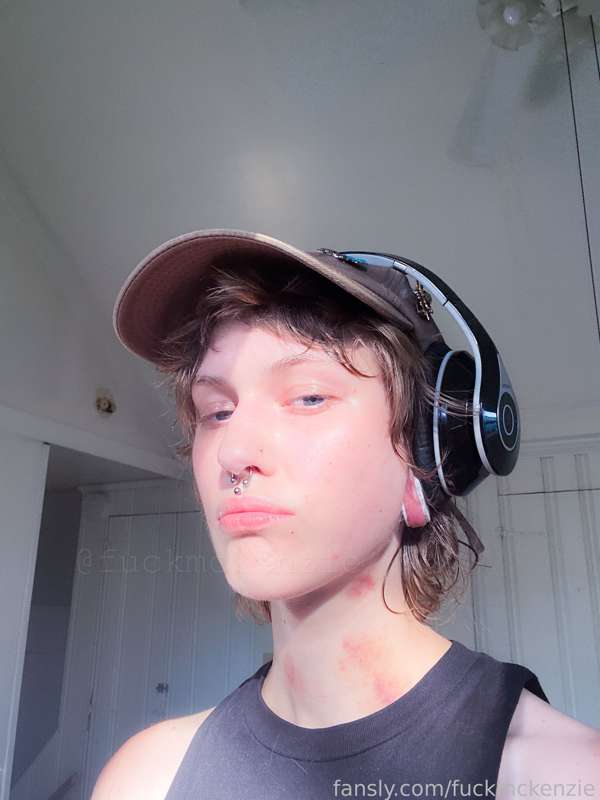 Fuckmckenzie - Fansly - 08 Nov, 2022 2