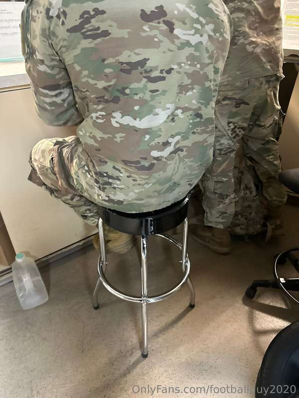 Hot Candid Shots of my buddies and of course my HOT cock! Se.. 7
