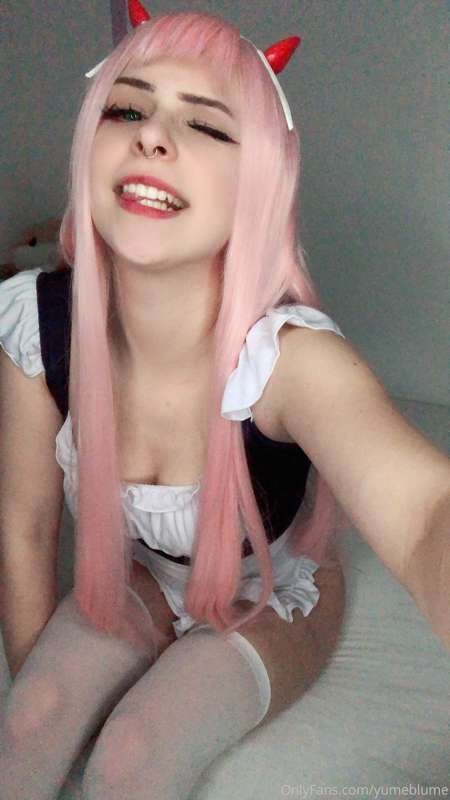 Lets start with the zero two pics 🕊 2
