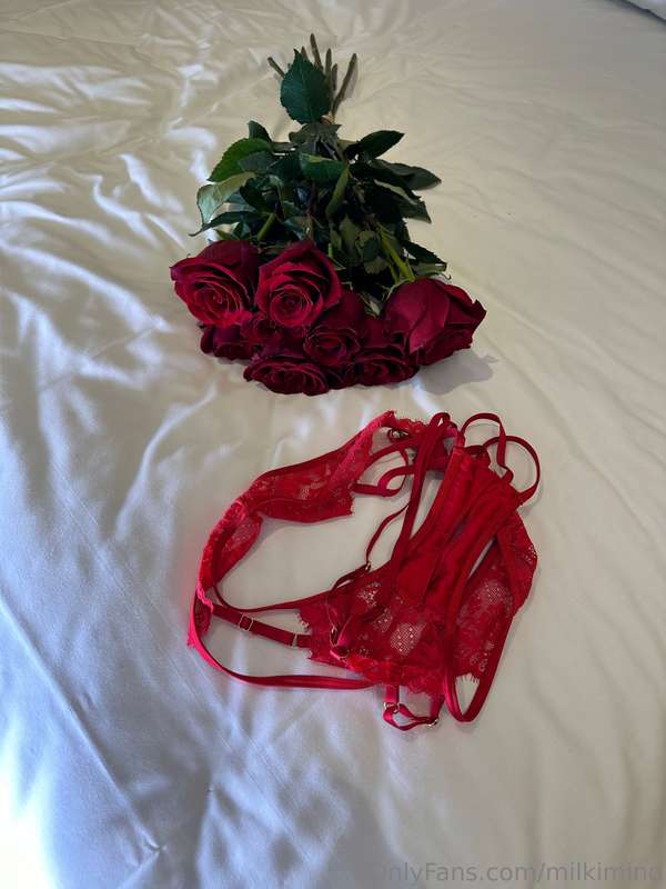 happy valentines day baby.. if u see this im already waiting..
