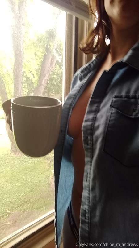 Morning coffee show for the neighbors 😉