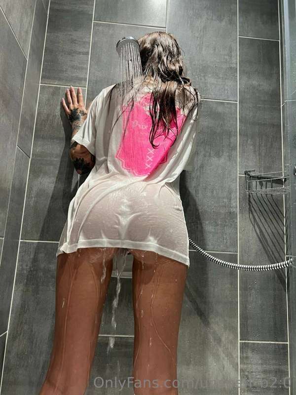 Wet T-shirt baby 💦💕 3