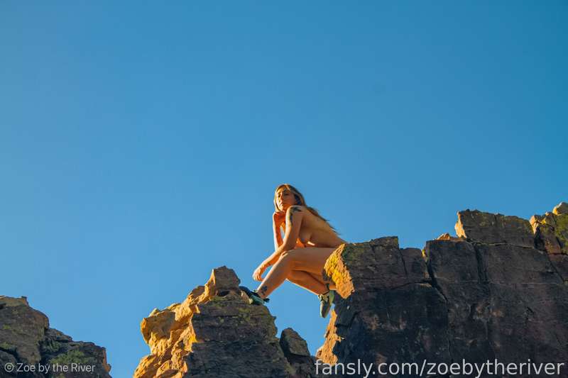 Zoebytheriver - Fansly - 17 Oct, 2021 10