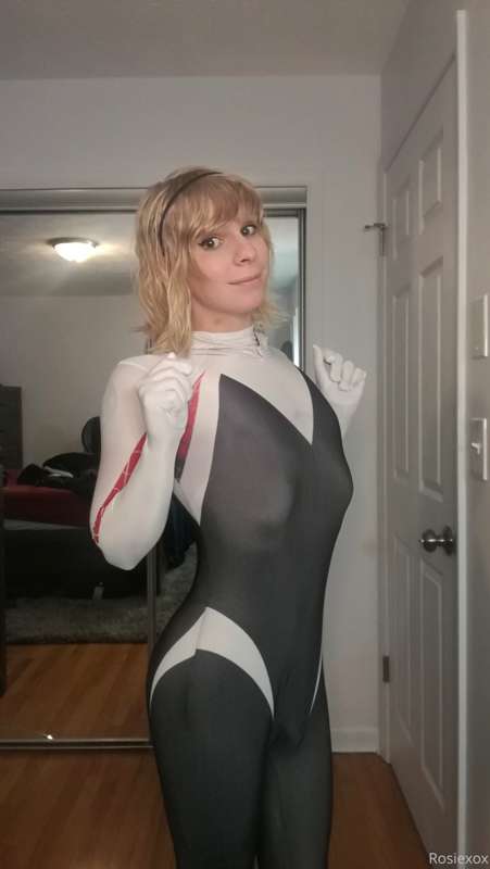 Spider Gwen Set 1/8 x :3 2