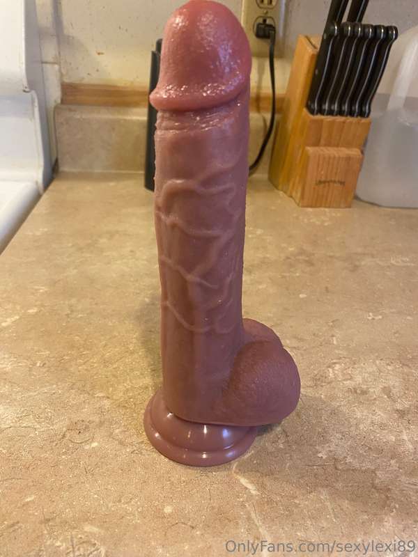 Momma got her new toy today thanks to an amazing fan 😁😈😜💦 ca..