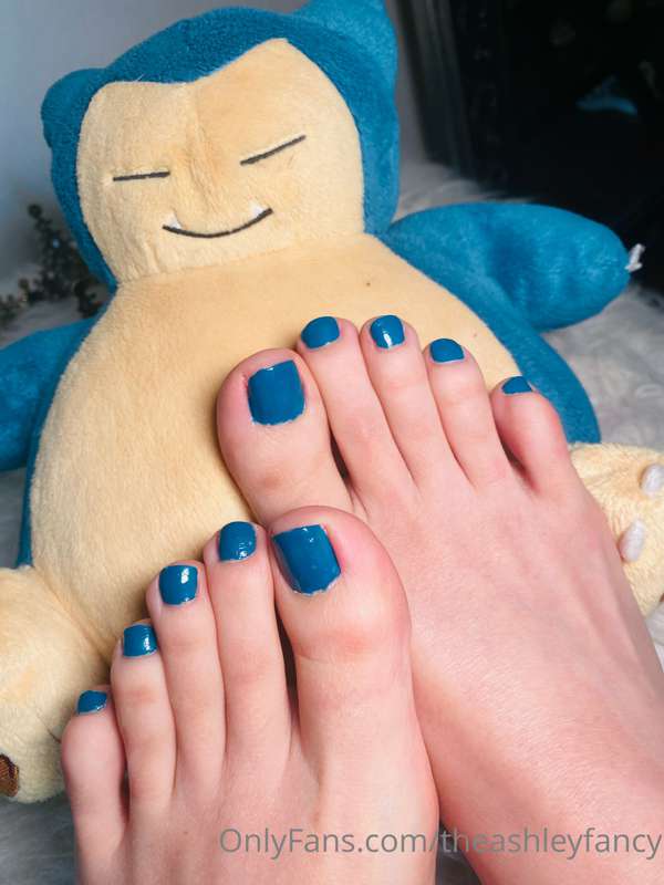 I don’t post here a lot but I post full sets on my paid Only..