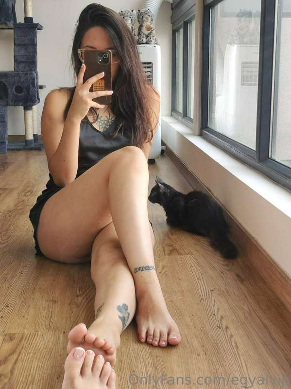 BUENOS DIAS! ❤️🙏🏻✨
GRACIAS POR SEGUIR AQUÍ CONMIGO, HE TENID.. 3