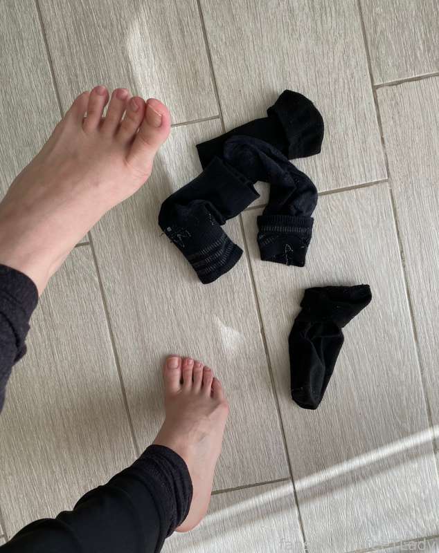 Feetlady - Fansly - 13 Jan, 2023 2