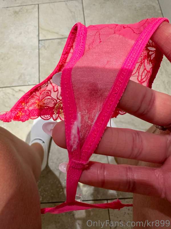Best tip gets my panties sent to them and my number 🤪😏 1