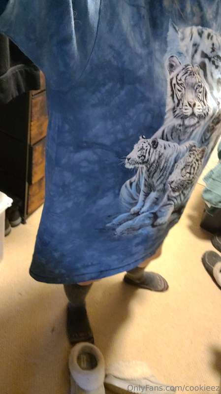 Would you wanna sleep next to me if I wore this to bed?!(not..