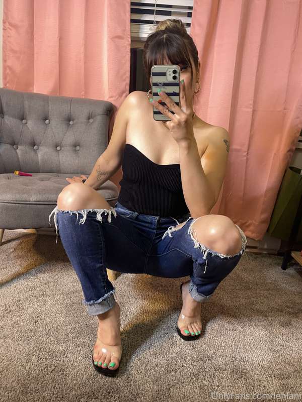 Mirror pics galore 😜 20