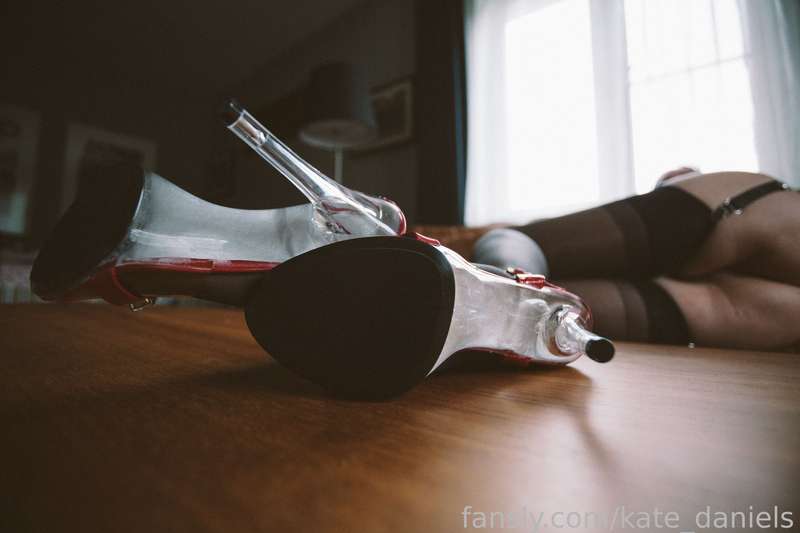 Kate_Daniels - Fansly - 10 Apr, 2024