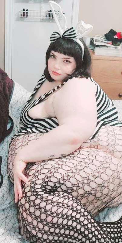 Localfatgirl88 - Fansly - 10 Apr, 2023 12