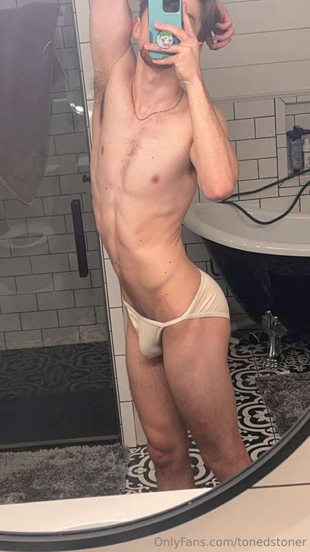 Home for the week and I'm so horny I just can't stop taking .. 7