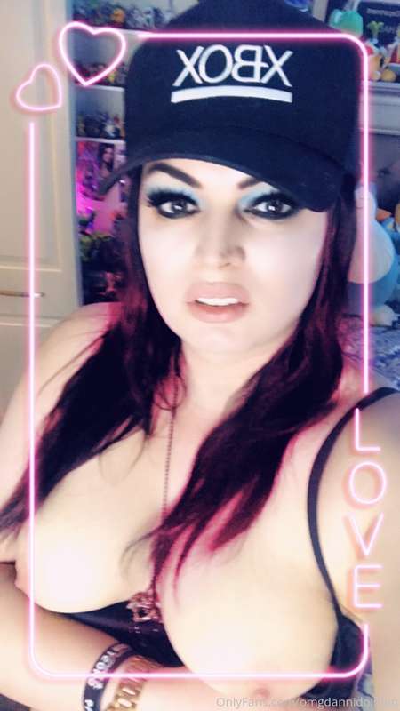 Pics from the other day! Boobs and more boobs. 💙 4