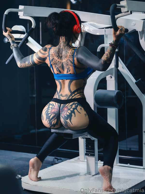健身房计划 ；let’s work out at here …emmm…together.. 19