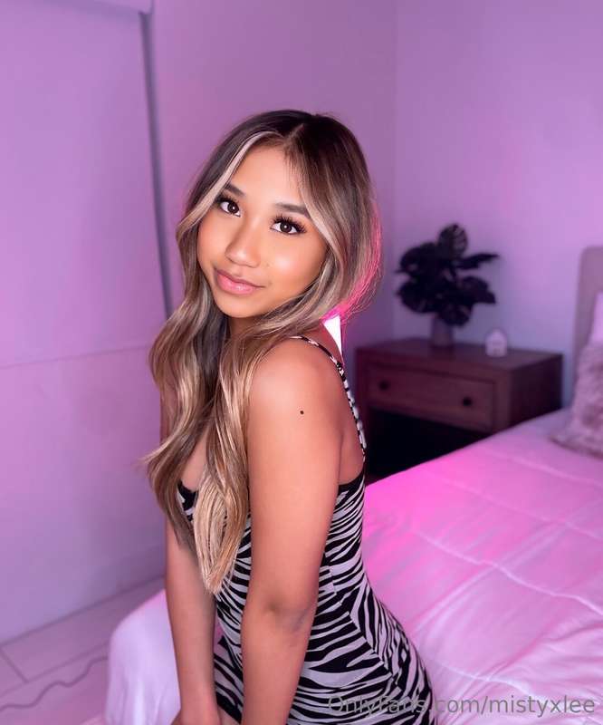 I never kiss and tell🫦💗