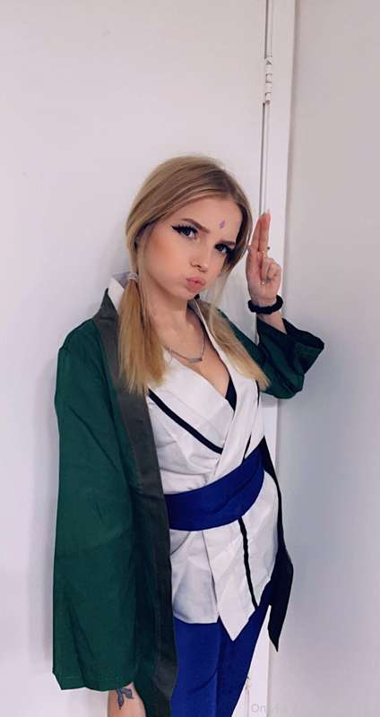 Lady Tsunade photo set!!! I didn’t take too many pics this s.. 14