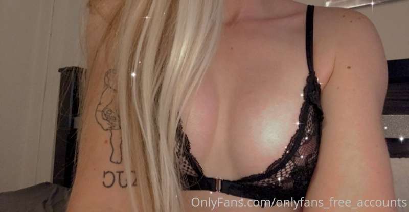 GUYS you don’t wanna miss out on this girl [4 hot pictures h.. 3