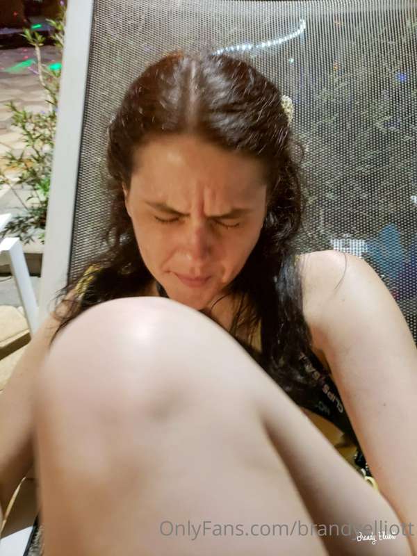 😩 just look at how GimmeeDemFeetz was turning me out sucking.. 1