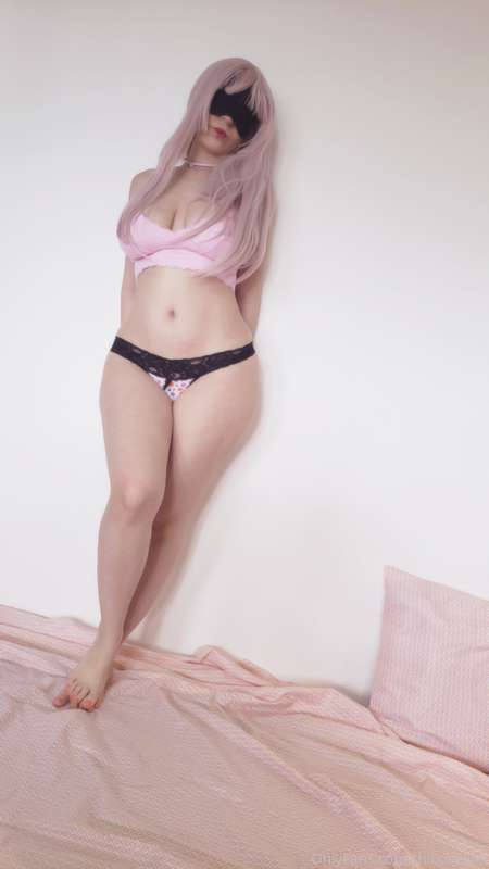 Part 01/05
Happy Wednesday guys! Time for a new photo set, h.. 15