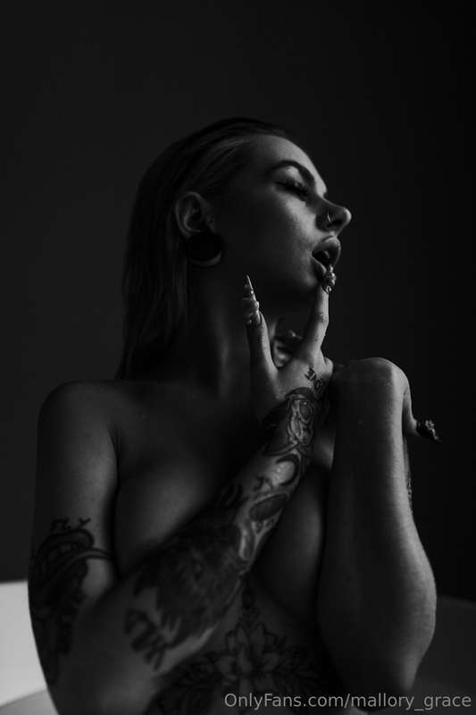 When I sing, I'm not acting. I'm releasing my power. My voic..