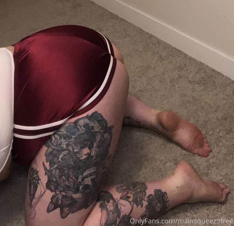 I'm not wearing panties now babe 😈. Want some proof? 👅💦