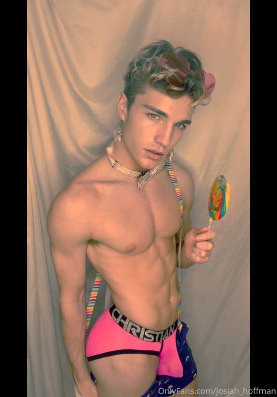 It’s edible 😈🍭 3