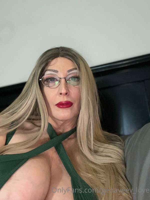 Genaveev_Love - Onlyfans - 03 Apr, 2022