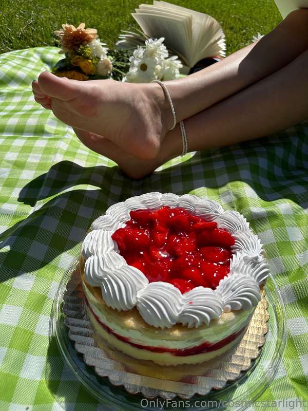 **Birthday Picnic** 🧺 ☀️ 🍃 pt. 1  What a beautiful day for a.. 7