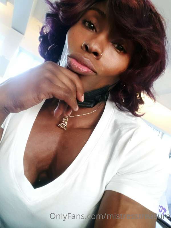 Its a wrap at the airport flexed and tired lol someone gonna..