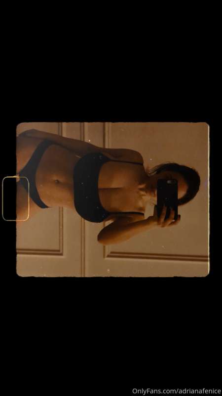 Adrianafenice - Onlyfans - 03 Jan, 2021 1