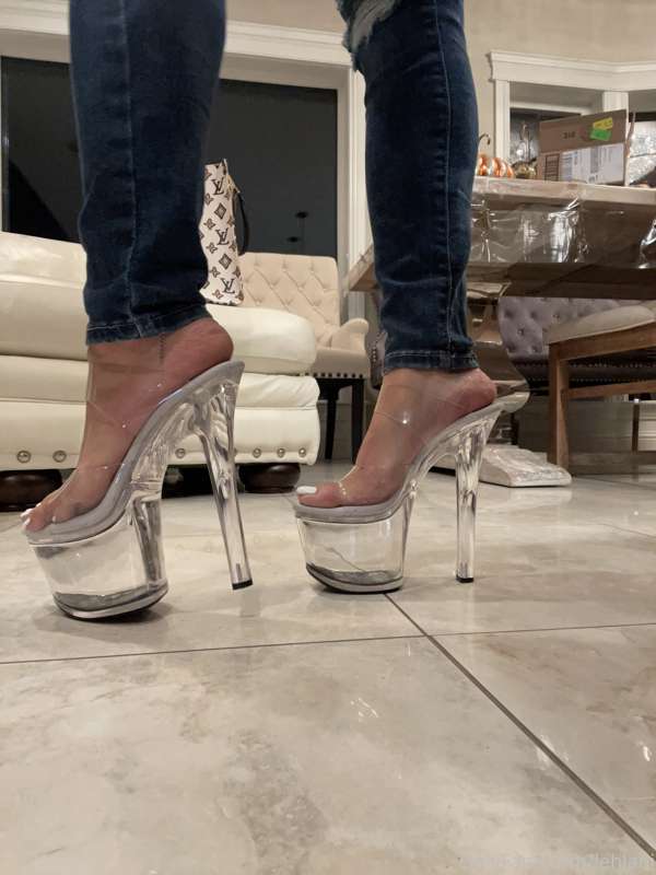 Feet crafted by heaven 😜🌸🕊 4