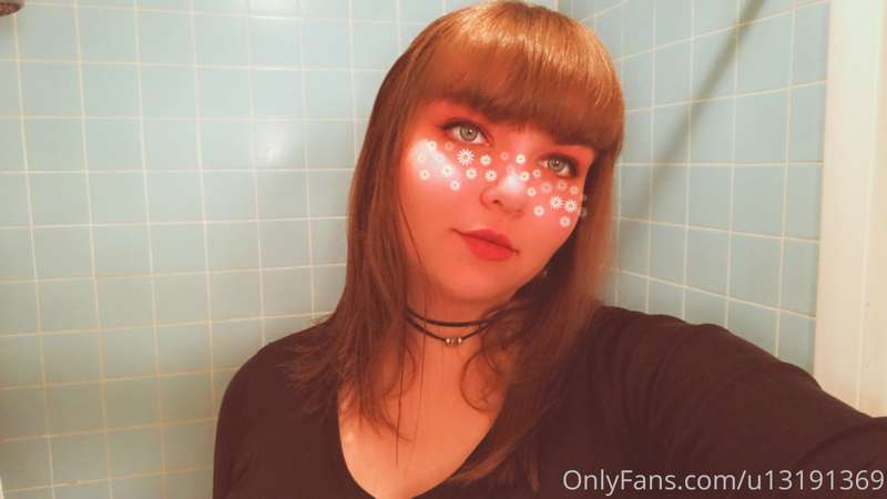 showering alone is no fun :( but these pics were fun to take..
