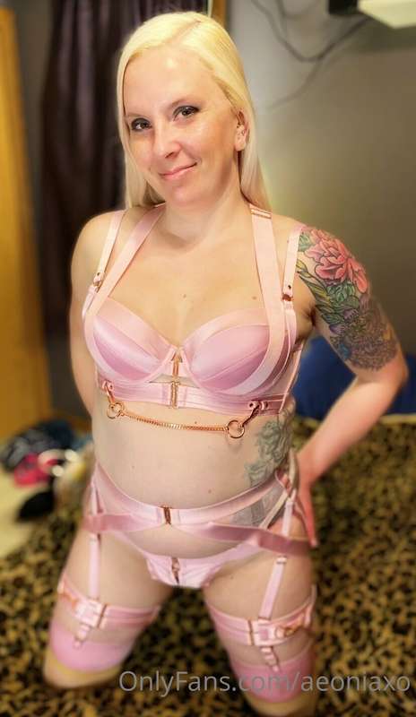 Thesexyvee - Onlyfans - 17 Jun, 2022