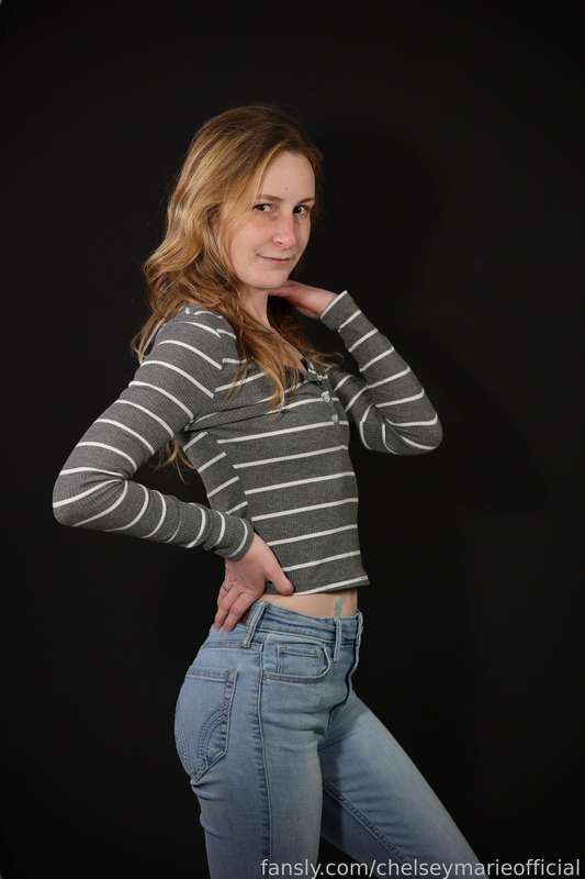 Chelseymarieofficial - Fansly - 23 Apr, 2025 14