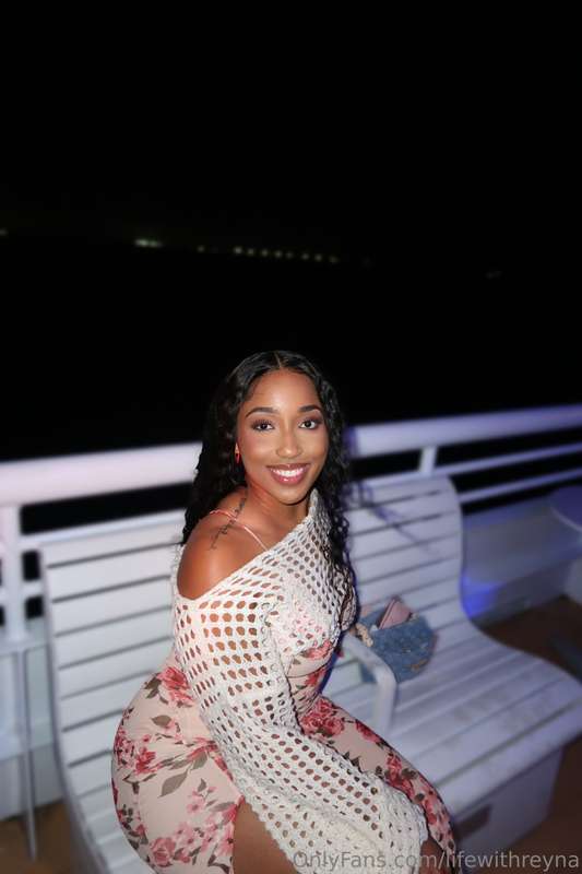 Went on a night cruise and it was fabulous 🤭 🛥️ 2