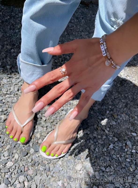 Hello Green 🥰💚💚💚 2