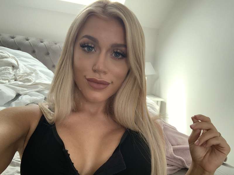 First look at my new boobs! Still need to wear the support b.. 16