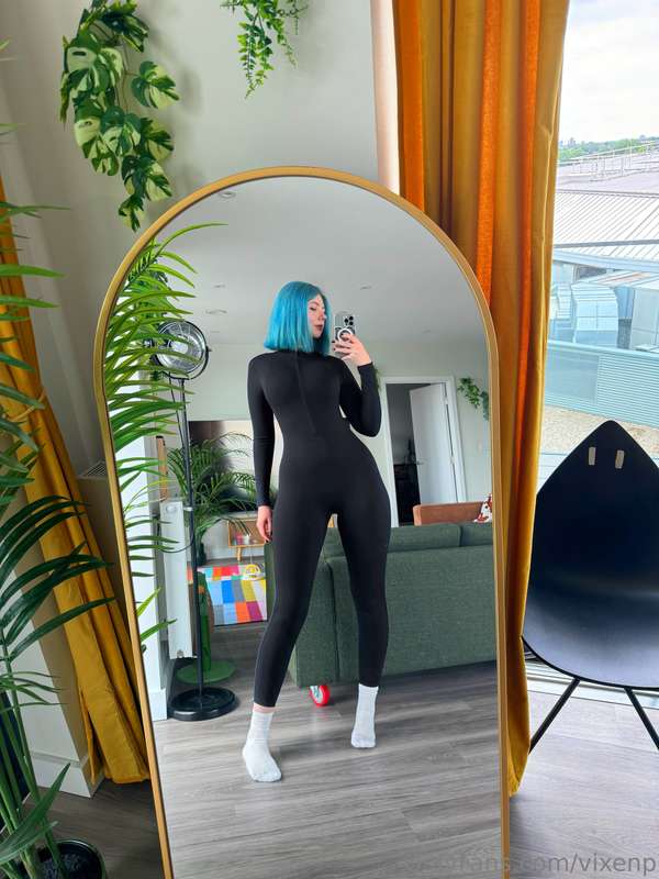 swipe for unzip 👀