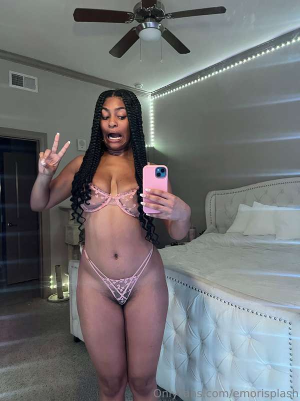 Enjoy this quick photo set imma take more in this outfit soo.. 4